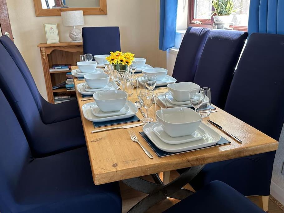 Offa'S Lodge Family Home Quiet Area With Sea Views برستاتين المظهر الخارجي الصورة